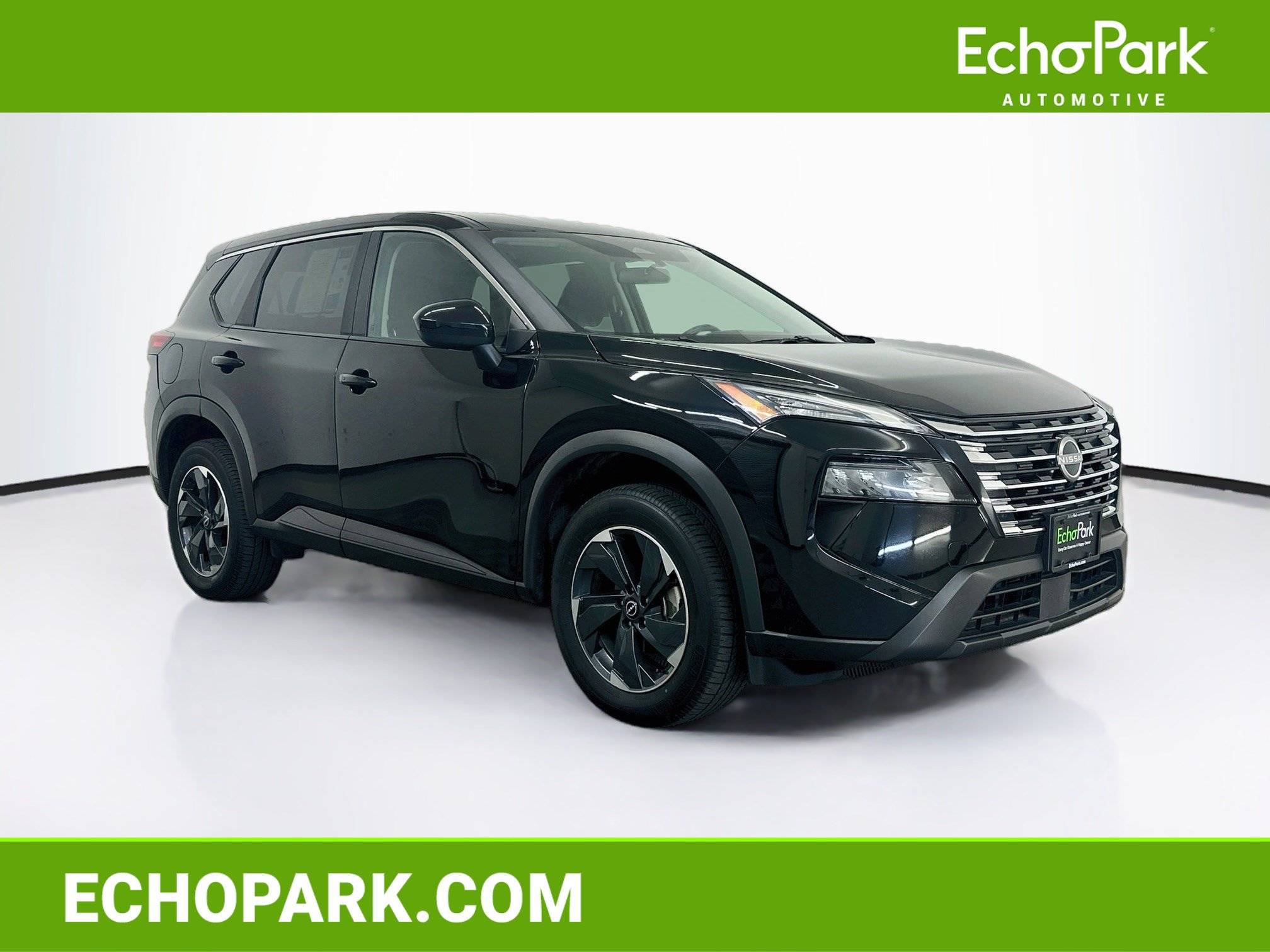 Used 2025 Nissan Rogue SV AWD/4WD image 1