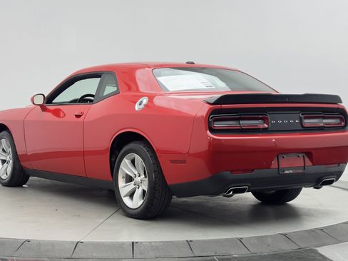 Used 2023 Dodge Challenger SXT RWD image 5