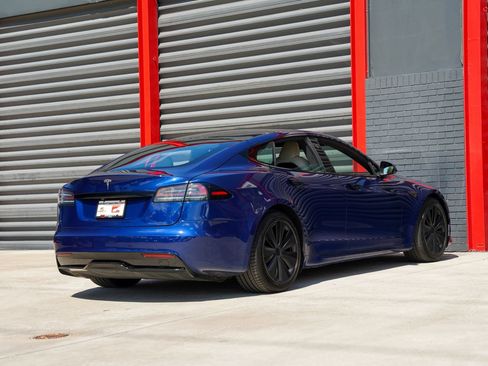 Used 2022 Tesla Model S AWD/4WD image 10
