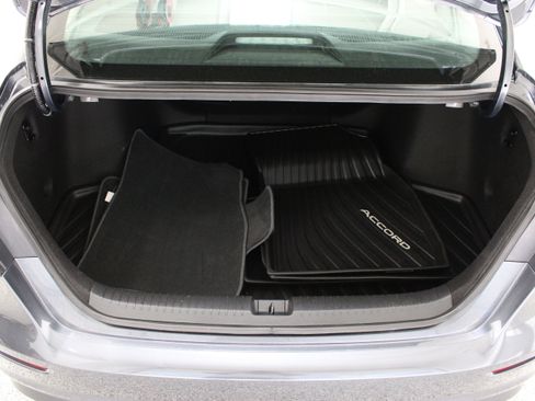 Used 2025 Honda Accord SE image 31