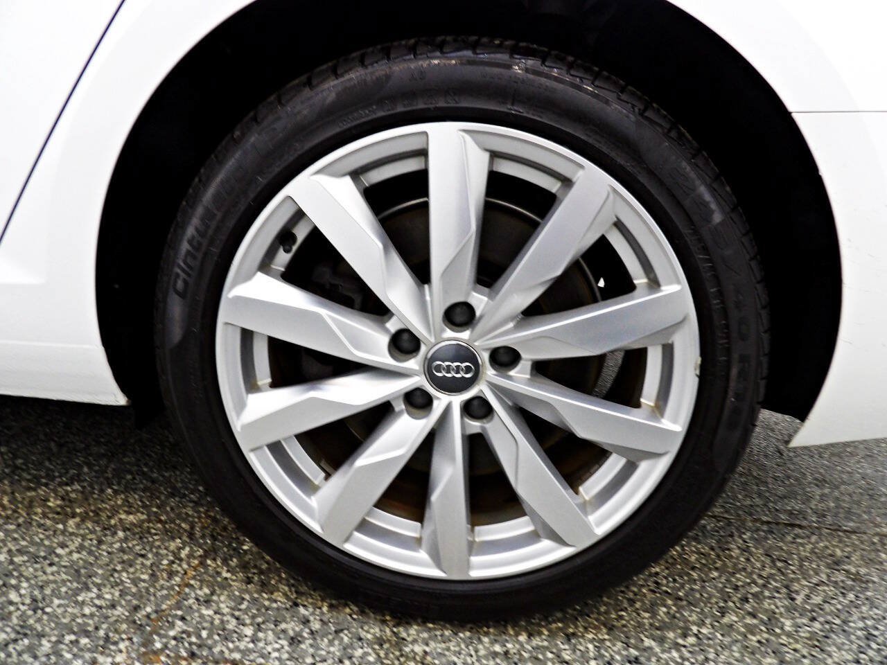 Used 2017 Audi A4 2.0T Premium FWD image 20