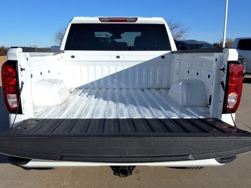 Used 2024 GMC Sierra 1500 Pro w/ Graphite Edition image 8