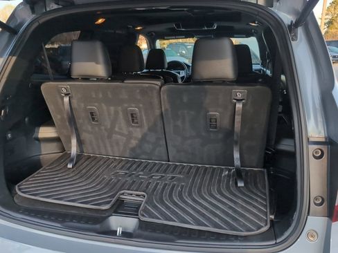 Used 2022 Honda Pilot Black Edition image 10