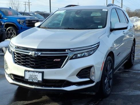 Used 2022 Chevrolet Equinox RS w/ RS Leather Package image 2