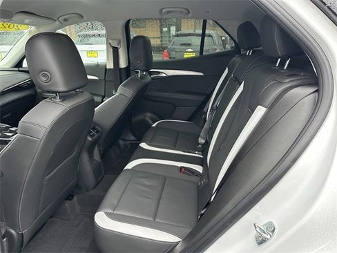 Used 2025 Buick Envision Sport Touring image 11