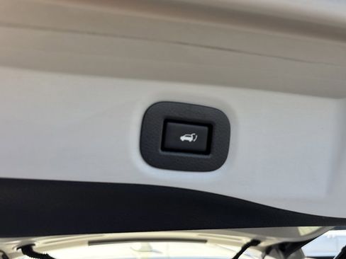 Certified 2020 Nissan Rogue SL image 8