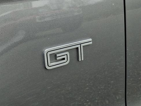 Used 2010 Ford Mustang GT image 31