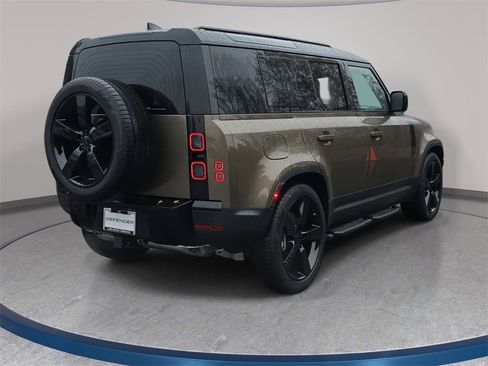 New 2026 Land Rover Defender 110 S image 5