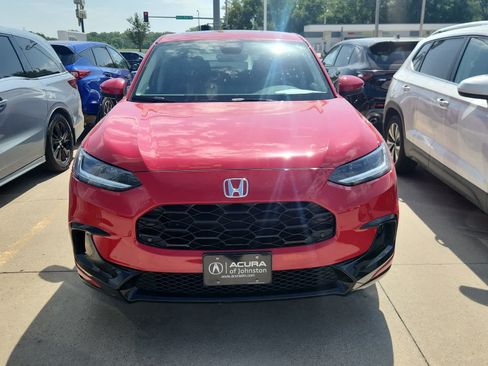Used 2023 Honda HR-V EX-L image 2