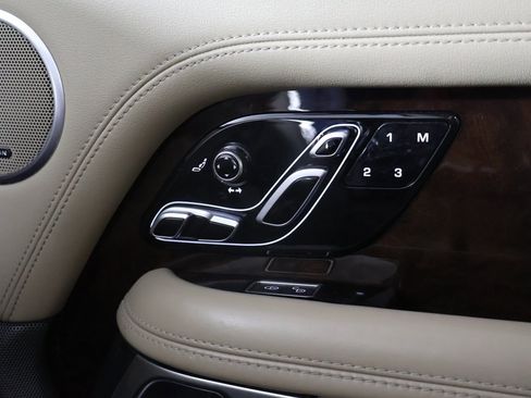 Used 2020 Land Rover Range Rover HSE image 60