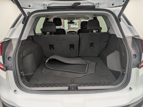 Used 2022 GMC Terrain SLE w/ Driver Convenience Package image 24