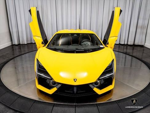Used 2024 Lamborghini Revuelto AWD/4WD image 4