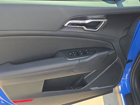 New 2026 Kia Sportage EX image 18
