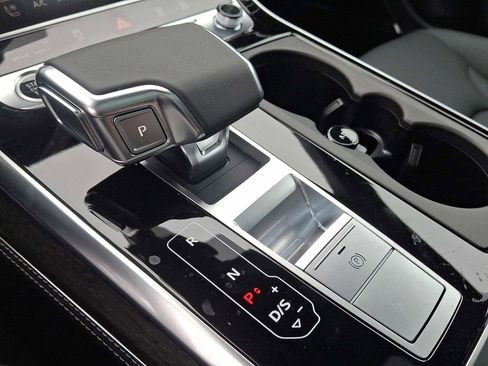 New 2026 Audi Q8 Premium Plus image 14