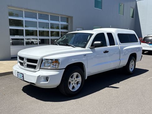 Used 2011 Dodge Dakota Big Horn RWD image 1