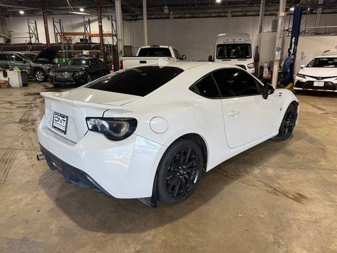 Used 2017 Toyota 86 860 Special Edition RWD image 7