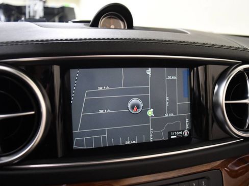 Used 2019 Mercedes-Benz SL 550 image 15