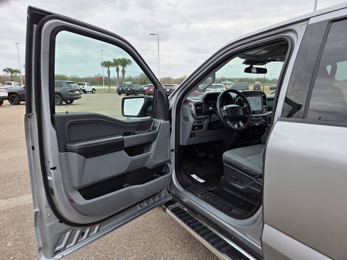 Used 2025 Ford F150 XLT w/ Equipment Group 301A Standard image 12