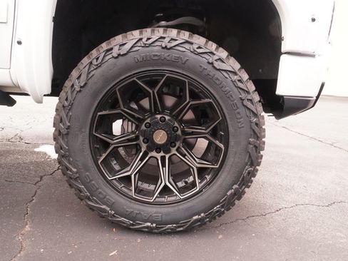 Used 2023 GMC Sierra 1500 AT4 w/ AT4 Premium Package AWD/4WD image 40