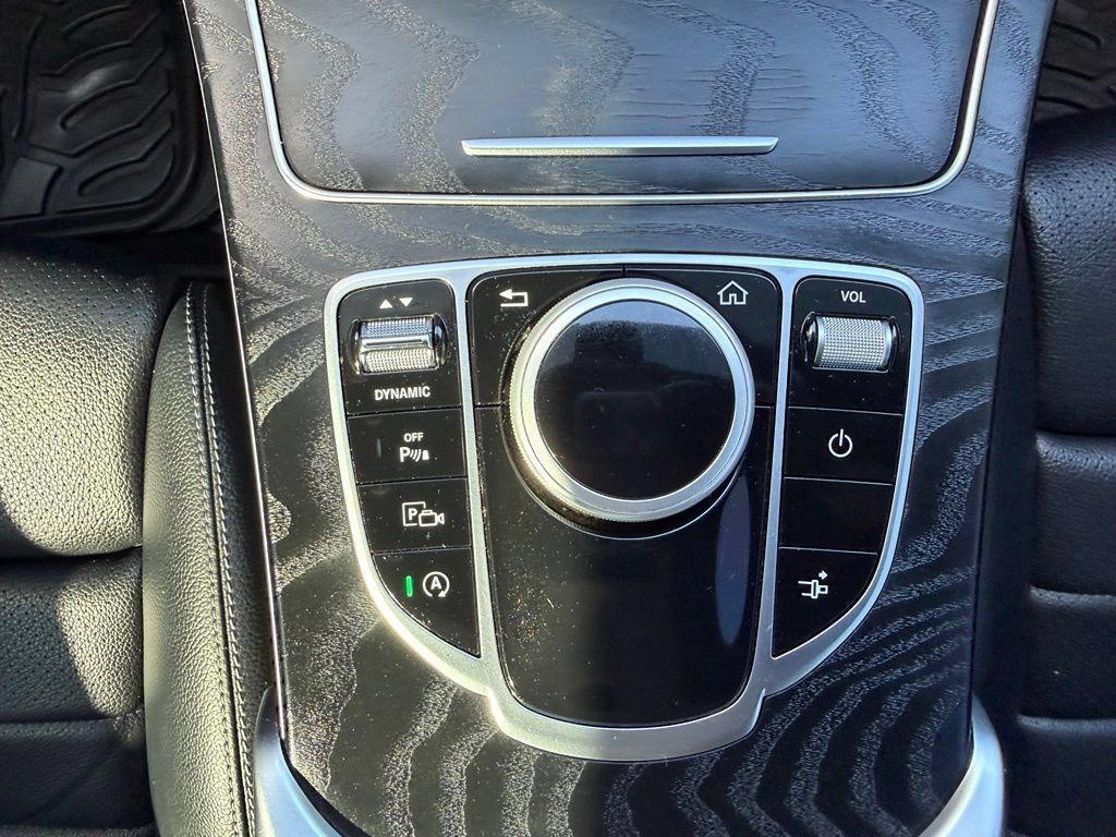 Used 2023 Mercedes-Benz C 300 Coupe image 29