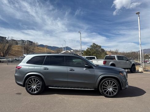 Used 2022 Mercedes-Benz GLS 450 4MATIC image 9
