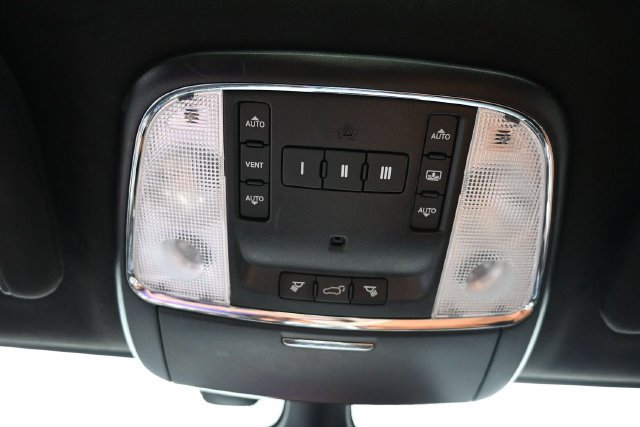Used 2018 Jeep Grand Cherokee SRT AWD/4WD image 35