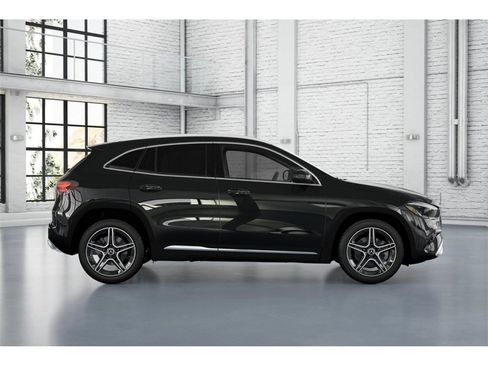 New 2026 Mercedes-Benz GLA 250 4MATIC image 16