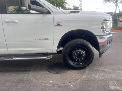 Used 2022 RAM 3500 Big Horn AWD/4WD image 29
