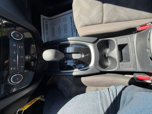 Used 2016 Nissan Rogue S AWD/4WD image 26