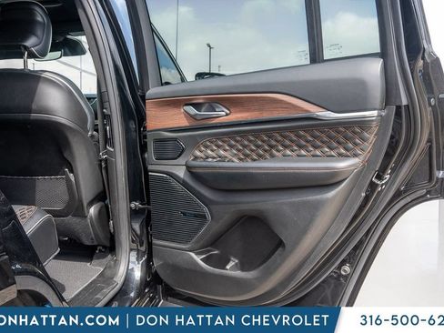 Used 2022 Jeep Grand Cherokee Summit AWD/4WD image 27