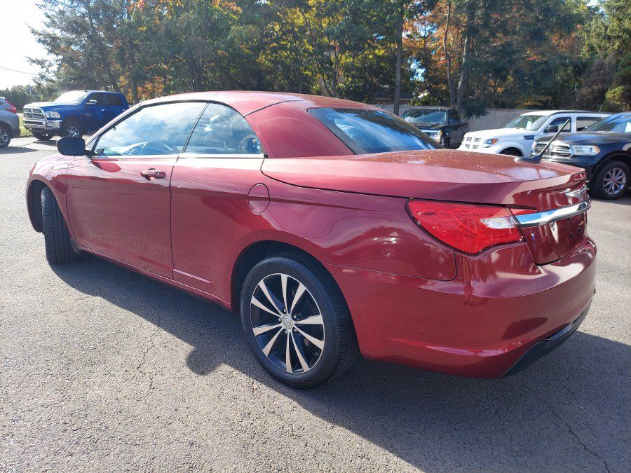 Used 2012 Chrysler 200 S FWD image 6