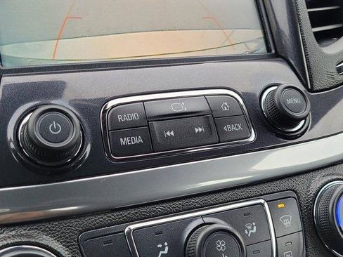 Used 2018 Chevrolet Impala LT w/ Sunroof and Spoiler Package image 28