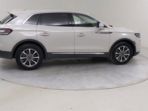 Used 2023 Lincoln Nautilus AWD w/ Premium Package image 12