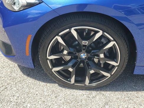 Used 2026 BMW 330i Sedan w/ M Sport Package RWD image 13