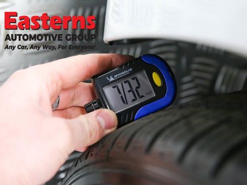 Used 2019 Tesla Model 3 Standard Range image 24