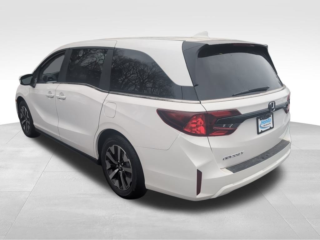 Used 2026 Honda Odyssey EX-L image 4