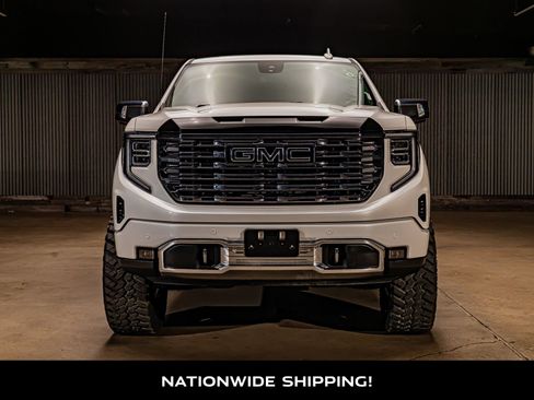 Used 2025 GMC Sierra 1500 Denali Ultimate AWD/4WD image 4