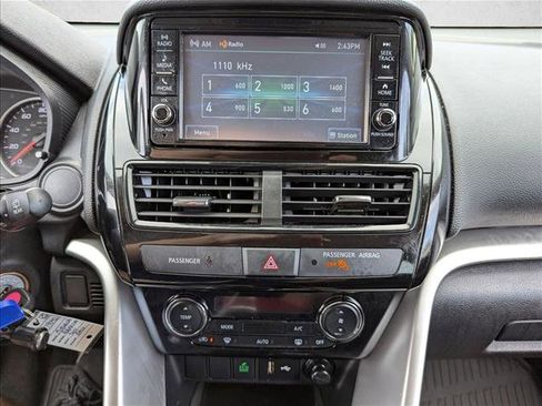 Used 2024 Mitsubishi Eclipse Cross ES image 10