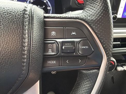 Used 2024 Toyota Tacoma TRD Sport AWD/4WD image 25