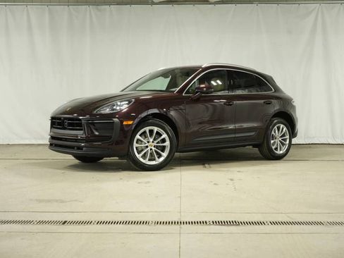 New 2026 Porsche Macan image 1