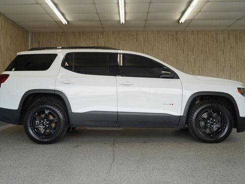 Used 2023 GMC Acadia AT4 AWD/4WD image 5