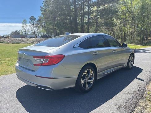 Used 2018 Honda Accord EX-L image 5