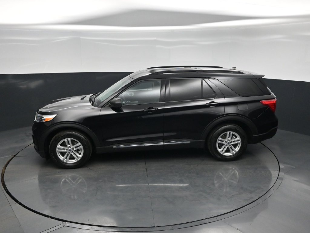 Certified 2023 Ford Explorer XLT w/ Equipment Group 202A RWD image 42