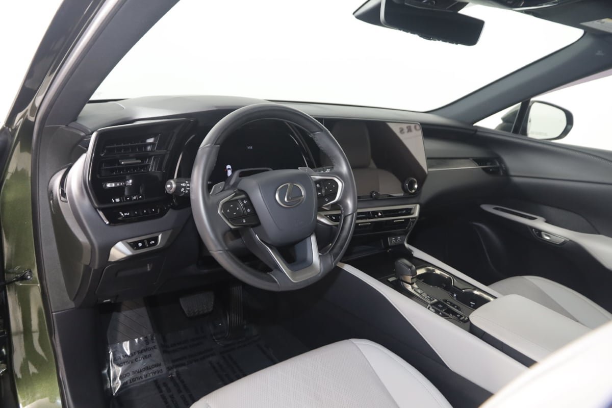 Used 2024 Lexus RX 350 Premium Plus w/ Convenience Package AWD/4WD image 25