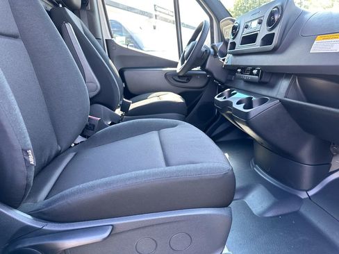 New 2025 Mercedes-Benz Sprinter 2500 image 27