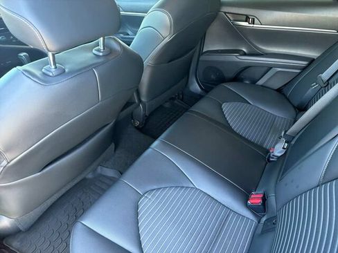 Used 2021 Toyota Camry SE FWD image 15