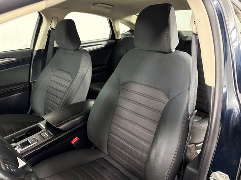 Used 2020 Ford Fusion SE image 13