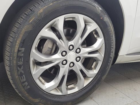 Used 2018 Buick Enclave Avenir w/ Avenir Technology Package image 31