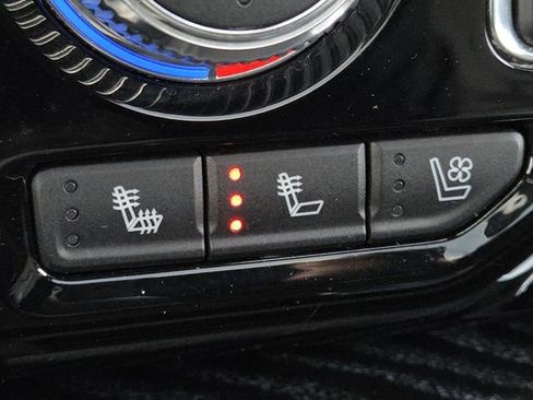 Used 2021 GMC Yukon Denali w/ Denali Ultimate Package image 8