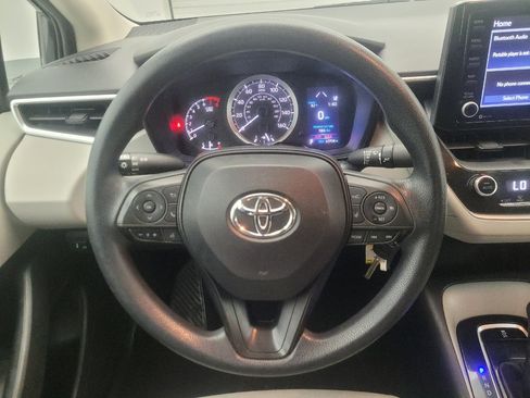 Used 2022 Toyota Corolla LE FWD image 22